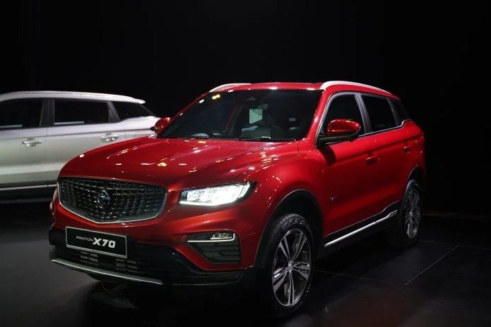 Proton X70